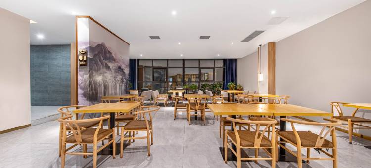 悦居酒店(信阳高铁东站大信广场店)图片