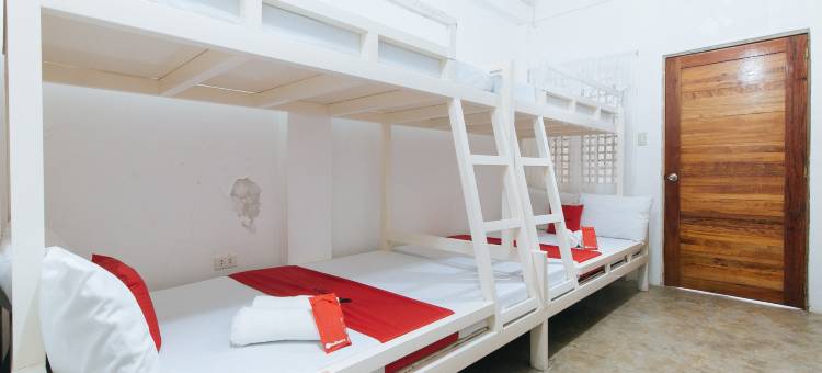 红多兹@拉乌尼翁圣约翰营舍酒店(RedDoorz @ Camp Saint John Hotel La Union)图片