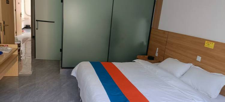 九鸿宾馆(社旗建设南路店)图片