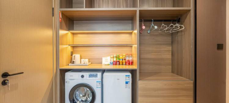 怡景优选影音民宿(万达广场店)图片