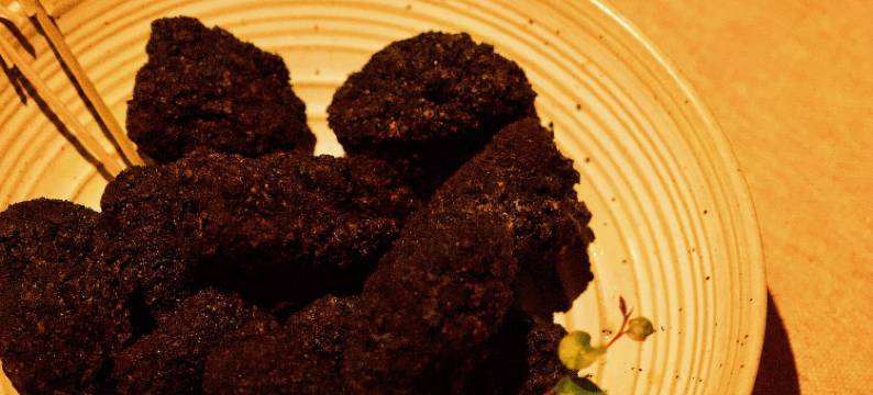 山下见·日咖夜酒主题民宿(丽江古城万子桥店)图片