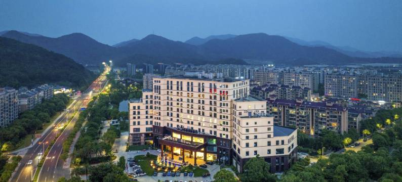 和光·ALIENSPACE外星人电竞酒店(象山客运东站博浪海港城店)图片