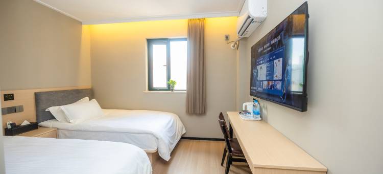 格林豪泰贝壳酒店(上海徐家汇美罗城八万人体育馆地铁站店)图片