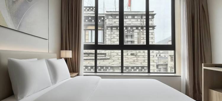 稻城亚丁象牙山假日酒店图片