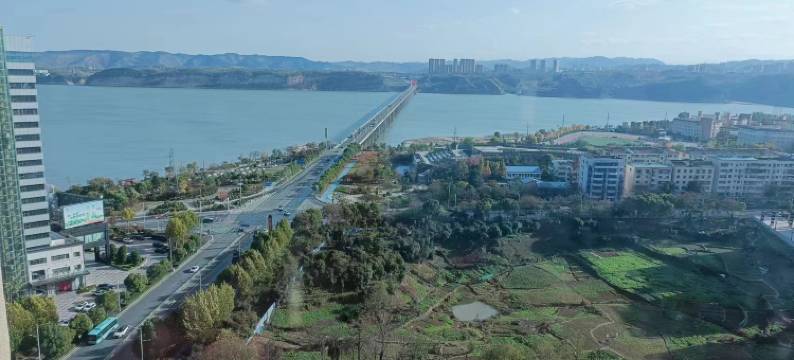 郧阳区江畔云顶民宿图片