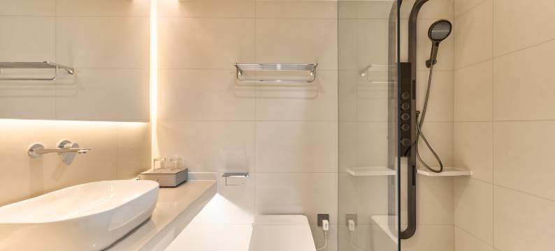 南与北电竞酒店(天津南开大悦城海光寺地铁站店)图片