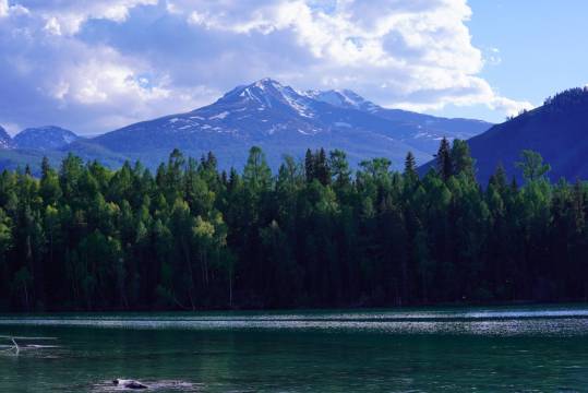 牧野拾光·观悦 Vacation Time雪山观景民宿(喀纳斯景区店)图片
