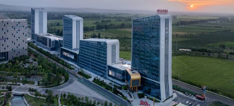 曙光铂尊酒店(霍尔果斯国门景区店)图片