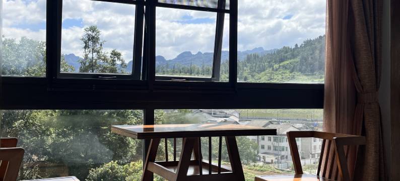 张家界畔山驿栈(张家界国家森林公园武陵源店)图片