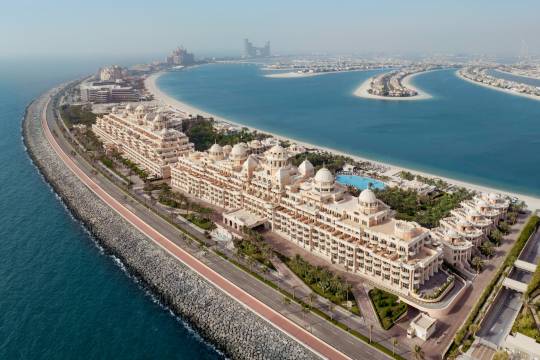 迪拜棕櫚萊佛士酒店