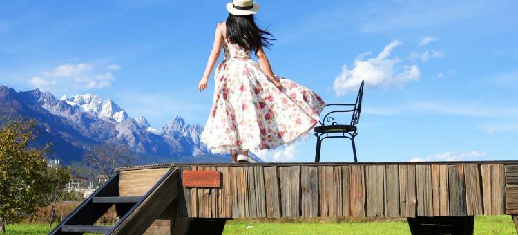 岿然·观雪山云海丨旷野星空 度假酒店(白沙古镇店)图片