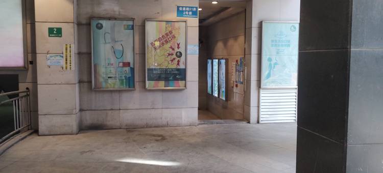 蓝莲花青年旅舍(嘉定南翔地铁站店)图片