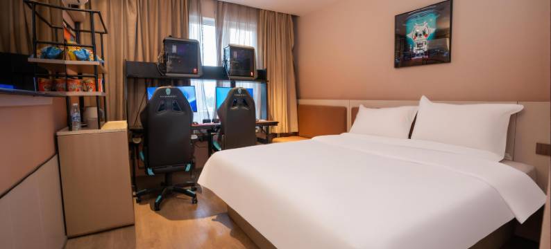 IDJ爱电竞酒店(青岛北站中心医院地铁站店)图片