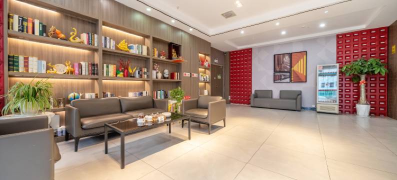 柏曼酒店(无锡梅园地铁站太湖鼋头渚风景区店)图片