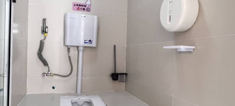 三只猫青旅(爱特购物中心店)图片