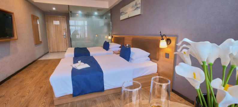 蚌埠源宏商务酒店(绿地世纪城店)图片