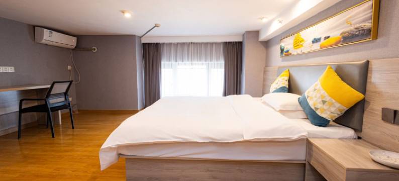 雷神电竞酒店(南昌西站礼庄山地铁站店)图片