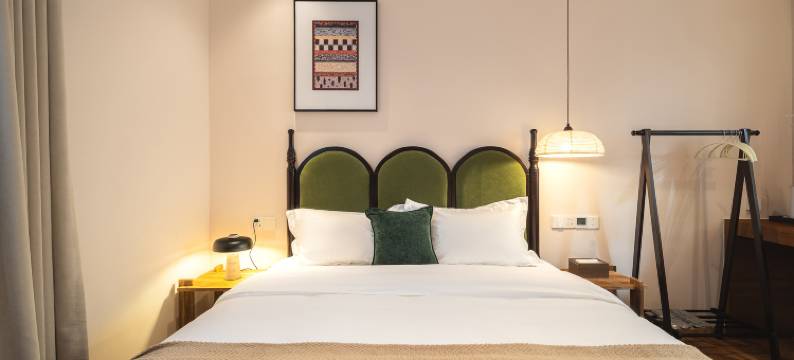 巴塞浮光(开封清明上河园鼓楼广场店)图片