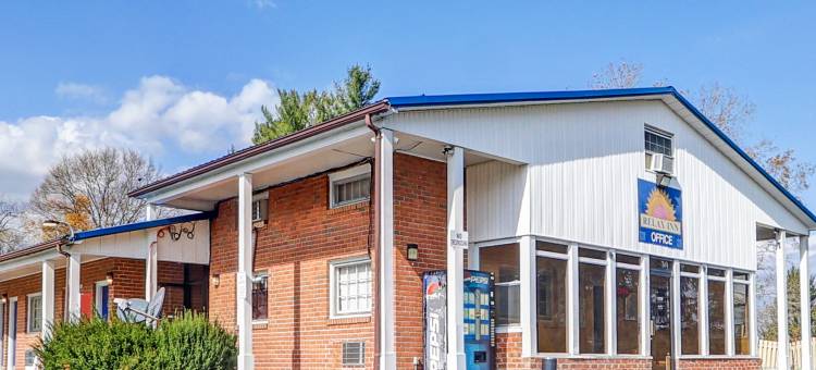 Hotel O Relax Inn Lewisburg near I-64图片