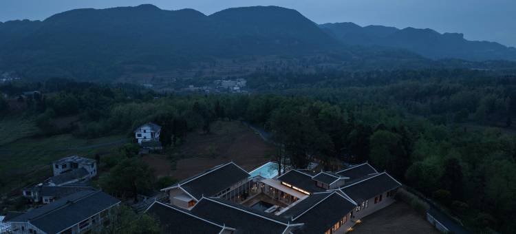 百里杜鹃匠庐·沙嘎图片