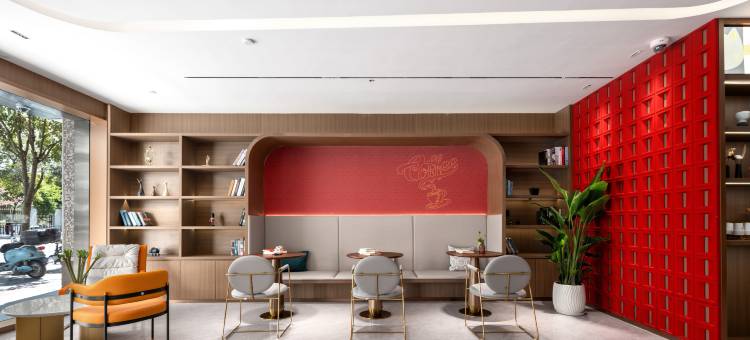 柏曼酒店(上海虹桥龙溪路地铁站店)图片