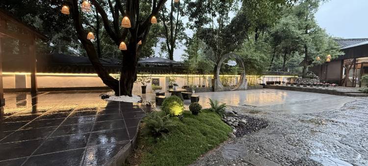 九望青城道家壹号民宿(青城前山景区店)图片