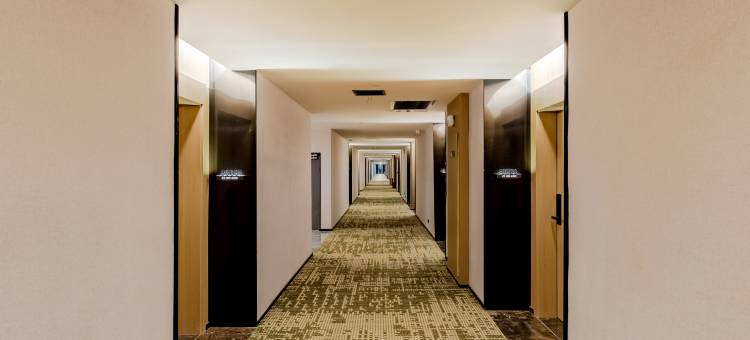 如家睿柏·云酒店(六安三十铺镇店)图片