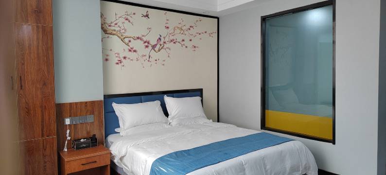 瀚海酒店(西宁高铁站店)图片