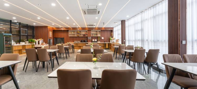 白玉兰酒店(滕州火车站店)图片