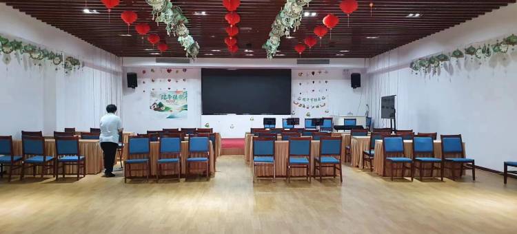 斯维登度假公寓(威海大相框店)图片