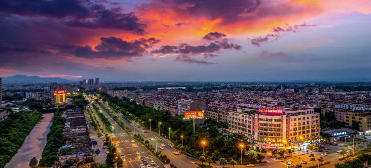 阳江珀丽假日酒店(江城区粤运汽车站店)图片