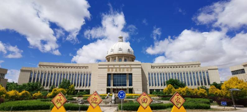 阿拉善左旗腾格里酒店图片