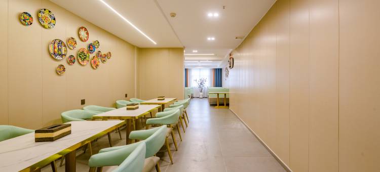 金月亮假日酒店(安阳工学院文昌大道店)图片