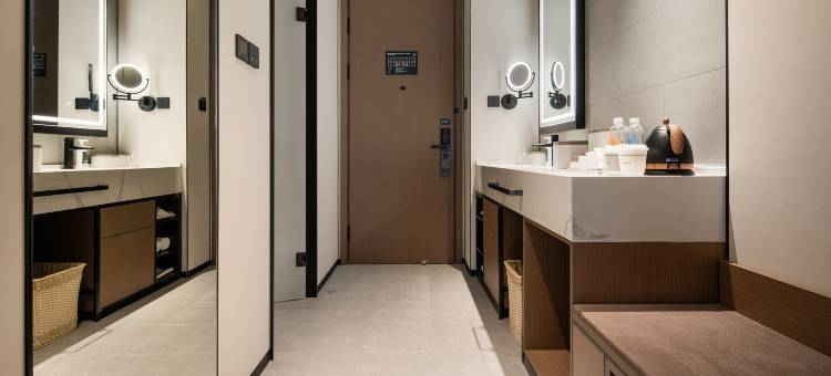 自贡华商国际城高峰公园亚朵酒店图片