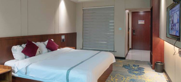 嘉泰大酒店(京山雅斯超市店)图片