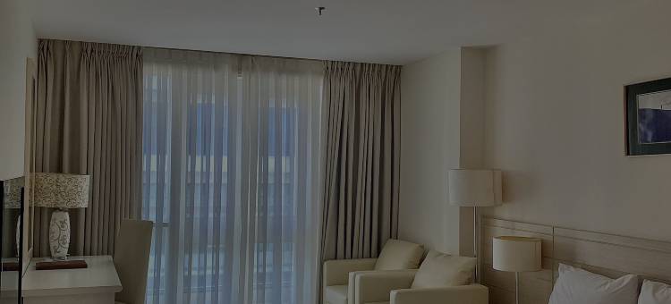 芽庄健保披酒店(Nhi Phi Hotel)图片