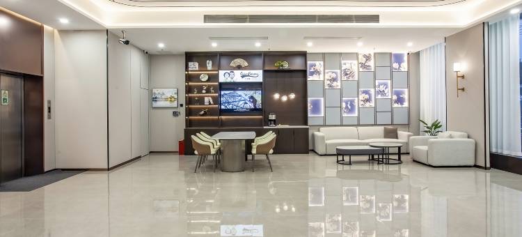 白玉兰酒店(扬州东高铁站店)图片