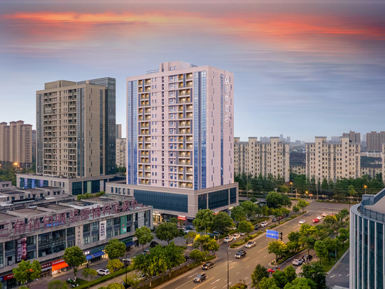 欧菲酒店(平湖中国服装城店)