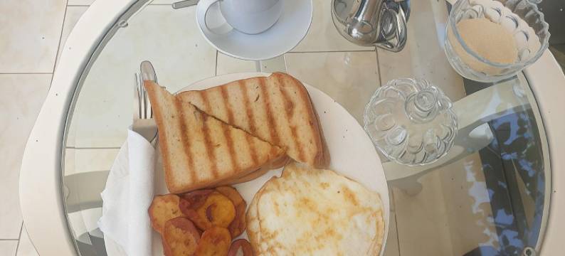 坎帕拉黑玫瑰(Rosa Negra Uganda)图片