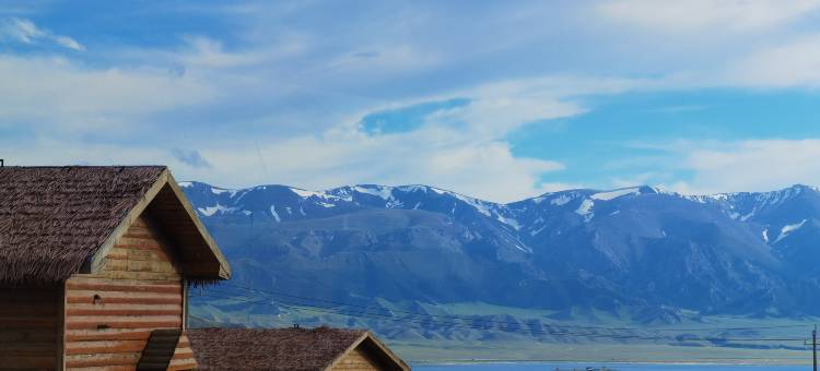 赛里木湖颐涞Elaine·禾川云锦野奢营地图片