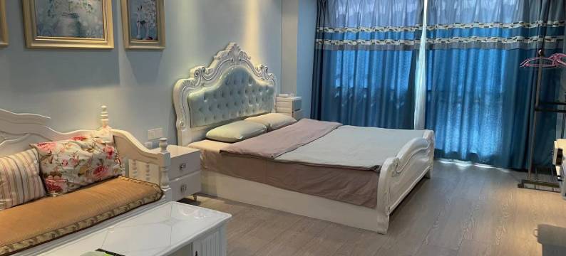 十月民宿(镜湖区万达广场店)图片