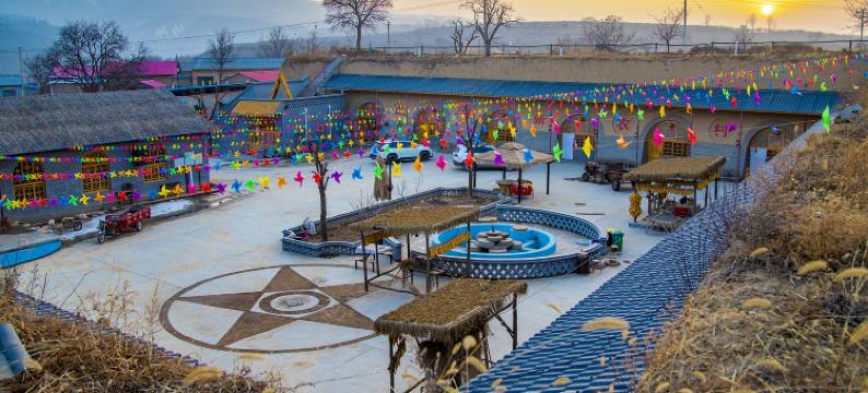 七零后土窑洞大院图片