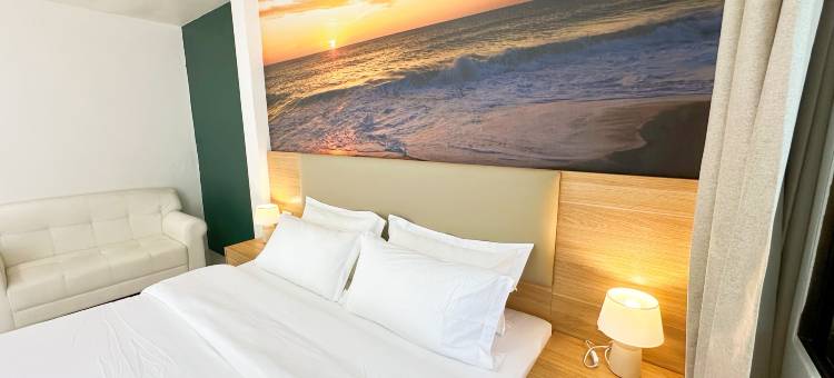 椰子度假酒店(The Coconut Nanai Resort Phuket)图片
