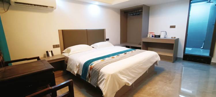 南充华灯初上民宿图片