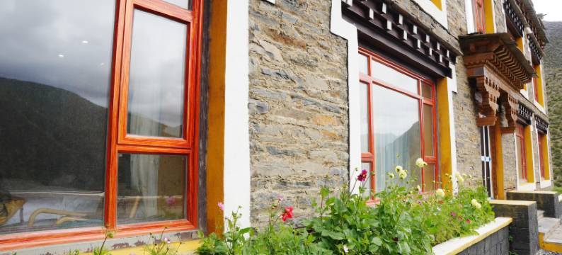 冷嘎措庄园图片