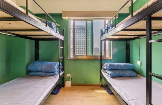 熊猫青年公寓(深圳机场固戍地铁站店)