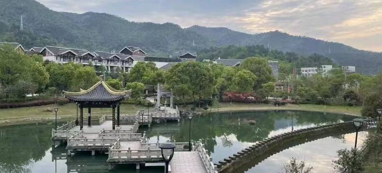 青藤艺宿(余姚阳明西路富巷店)图片