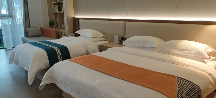 平凉体育公园酒店图片