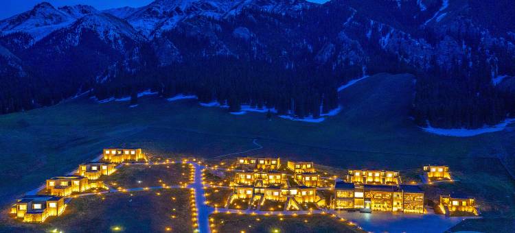 温泉赛里木湖水云杉野奢酒店图片