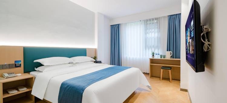 四季华悦精品酒店(洛阳火车站丹尼斯大卫天地店)图片